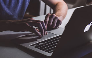 哈维：我们进入了欧冠八强，我们又可以呼吸了