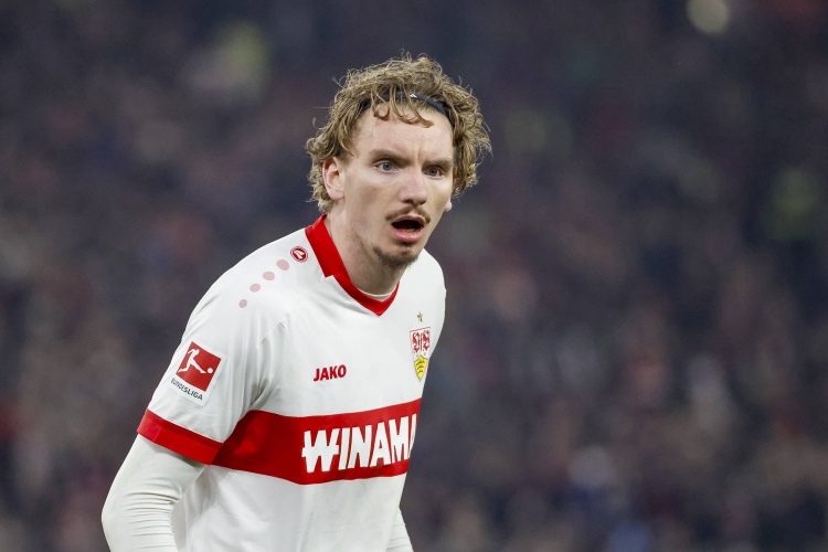 赛程安排-德媒：沃尔特马德转会或因很小的差价告吹，拜仁不太可能再提价了