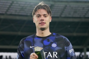 LOL赛事直播-世界波破门，官方：扎莱夫斯基当选国米vs都灵全场最佳球员